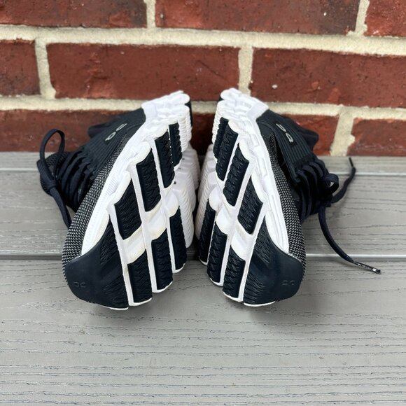 On Cloudswift Running Shoe - Picture 12 of 13